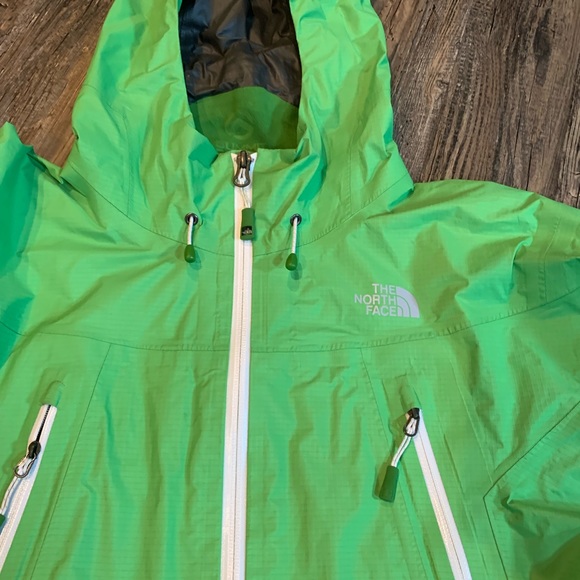 Womens rain jacket - Picture 2 of 3